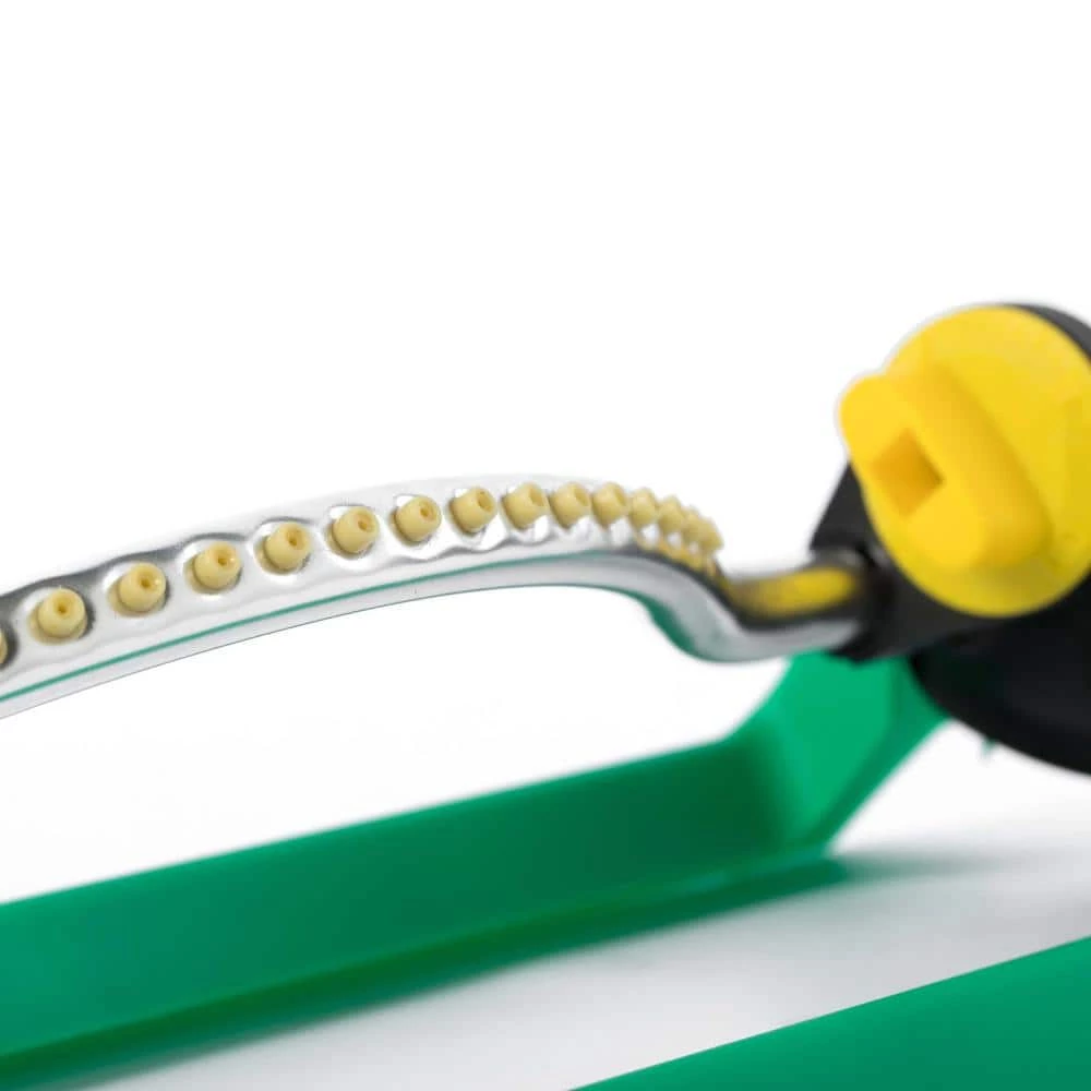 Gardenised Oscillating Water Sprinkler with 18 Nozzle Jets - Image 2